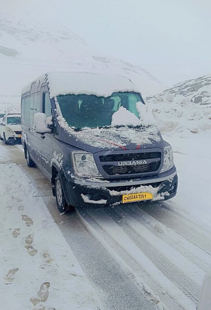 17 seater Urbania and Tempo traveller Taxi in Chandigarh by Benipal Tours