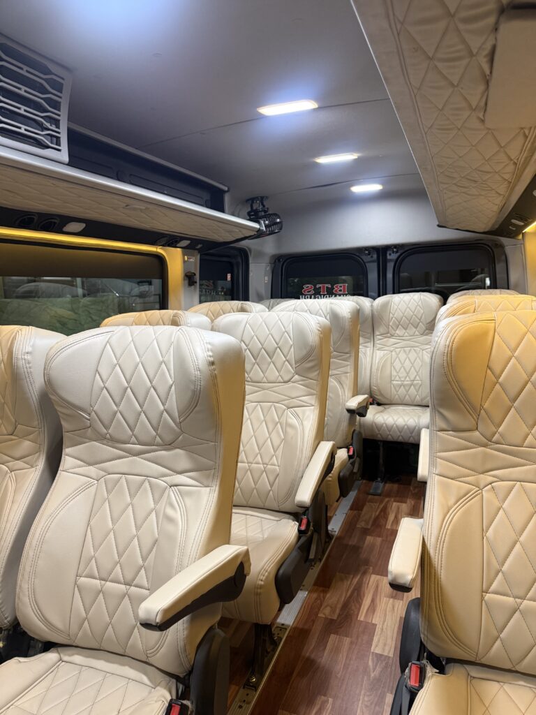 Force Urbania on Rent in Chandigarh