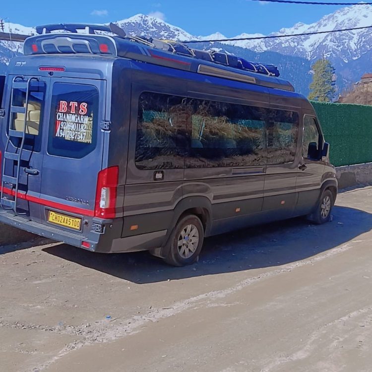 Force Urbania on Hire in Amritsar Luxury Force Urbania on Hire in Shimla