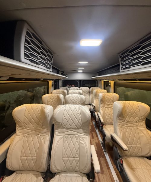 Chandigarh to Amarnath Yatra Force Urbania on Rent in panchkula