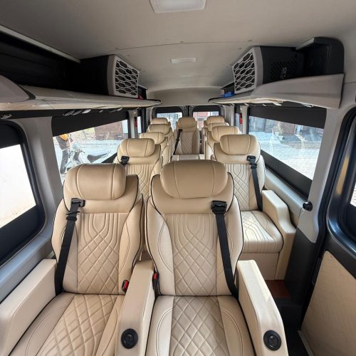 Maharaja Force Urbania on Rent in Chandigarh