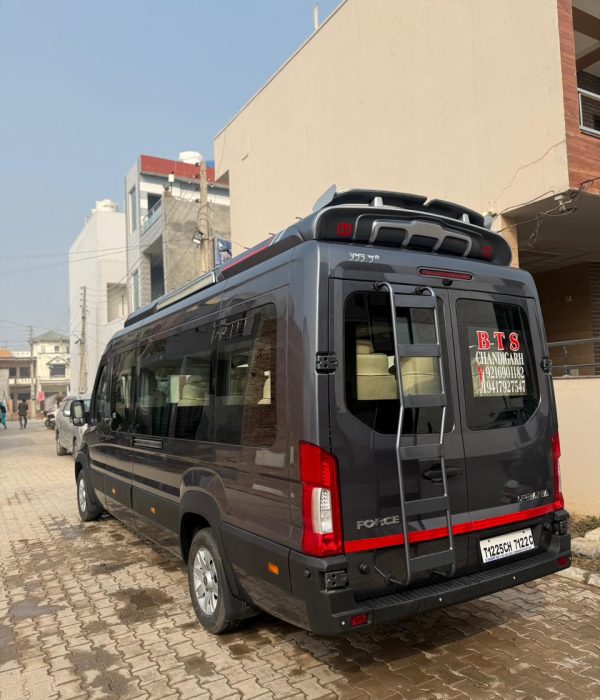 Maharaja Force Urbania on Rent in Chandigarh