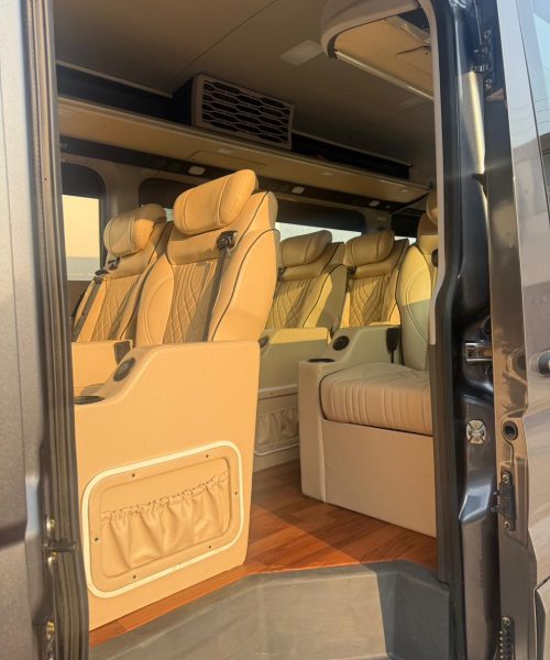 Maharaja force Urbania on rent in chandigarh